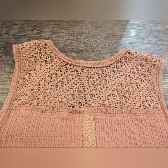 Miss Me Crochet Henley Tank Top Coral Sleeveless Button Up Sz Sm - Picture 6 of 9